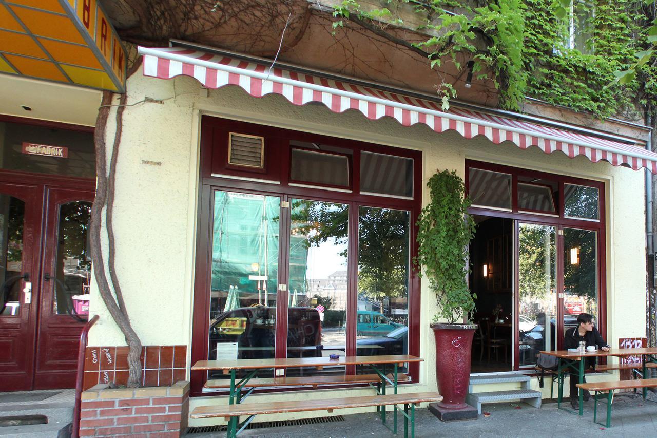 Auberge de jeunesse Fabrik - *