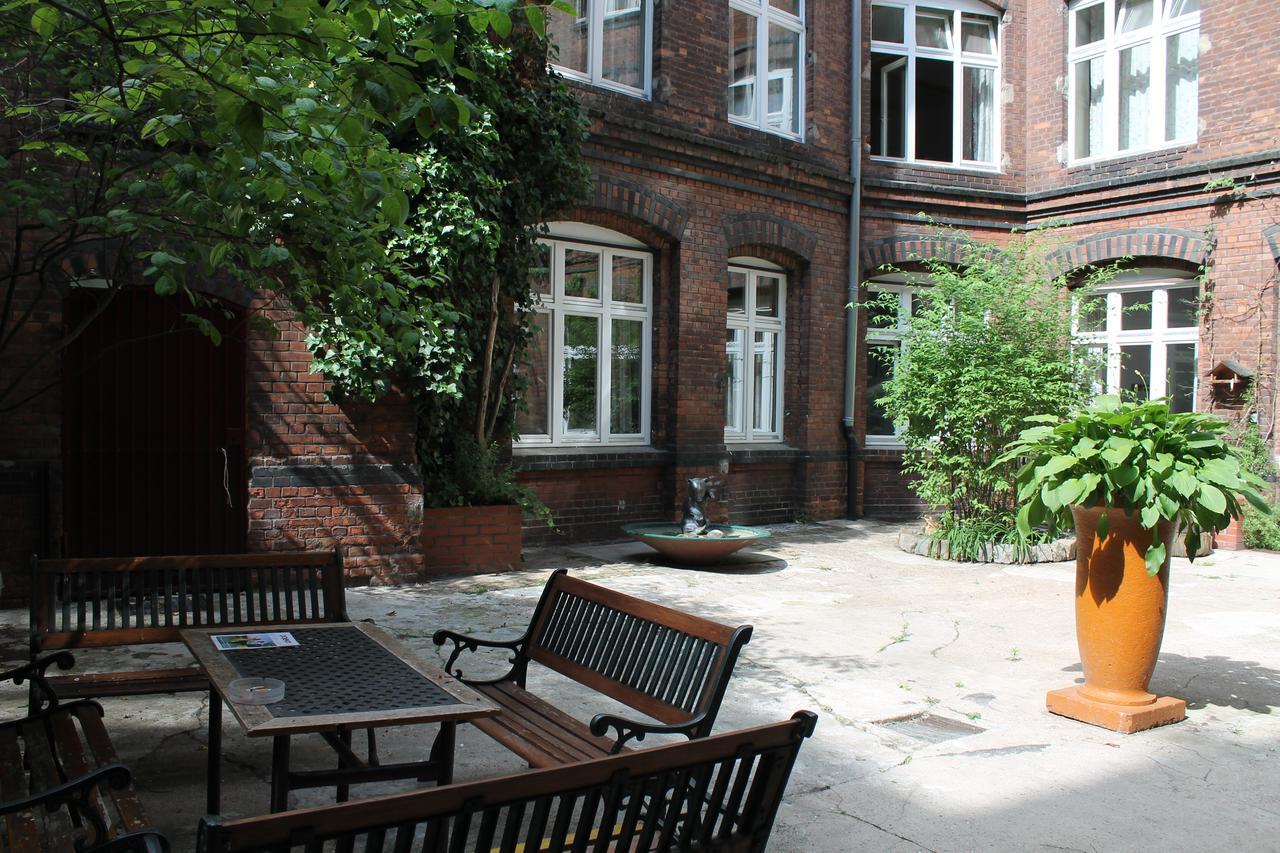 Fabrik - Baxpax Hostel